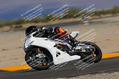 media/Oct-08-2022-SoCal Trackdays (Sat) [[1fc3beec89]]/Turn 16 (125pm)/